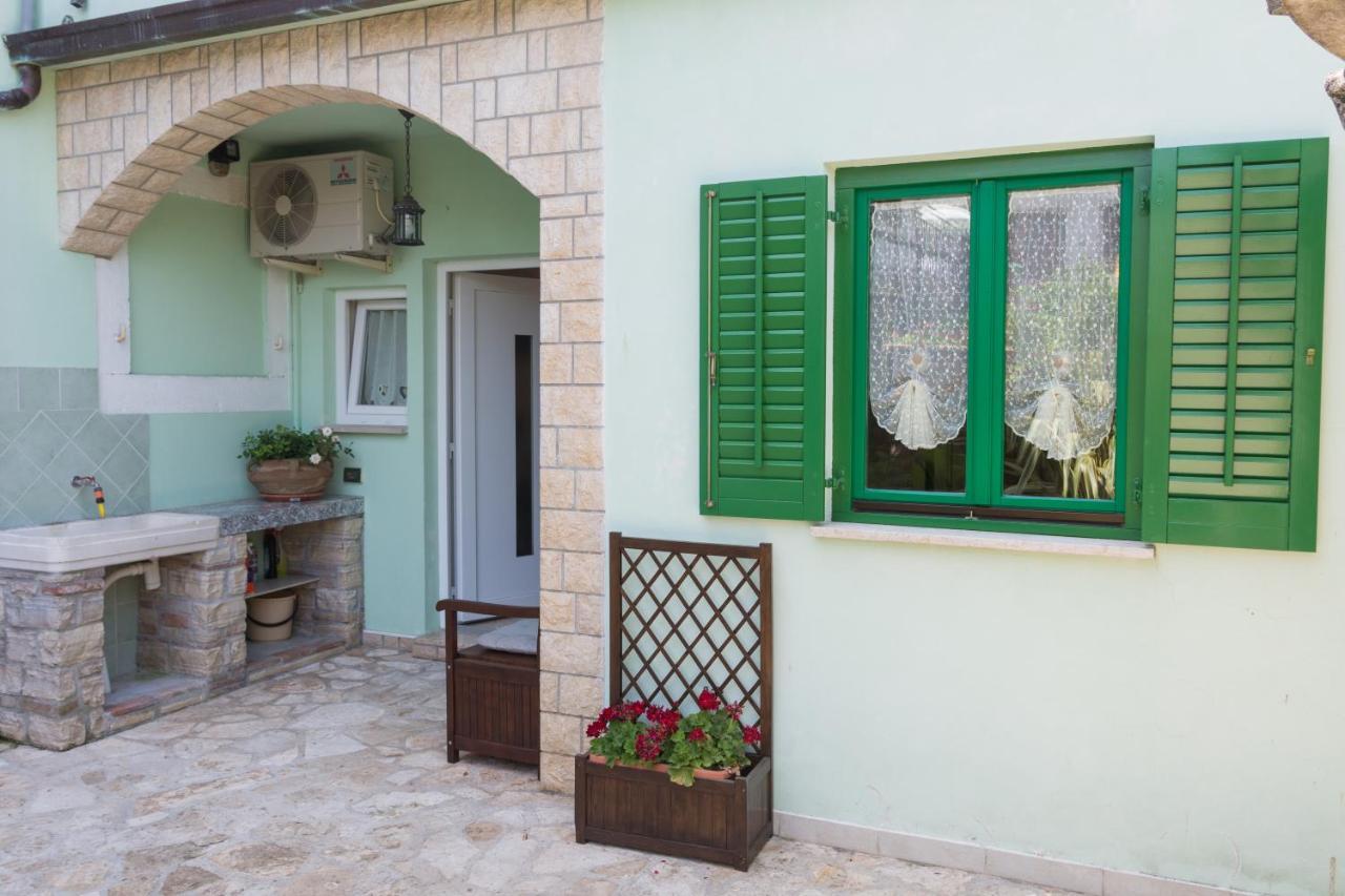 Secret Garden Apartment Poreč Exteriör bild