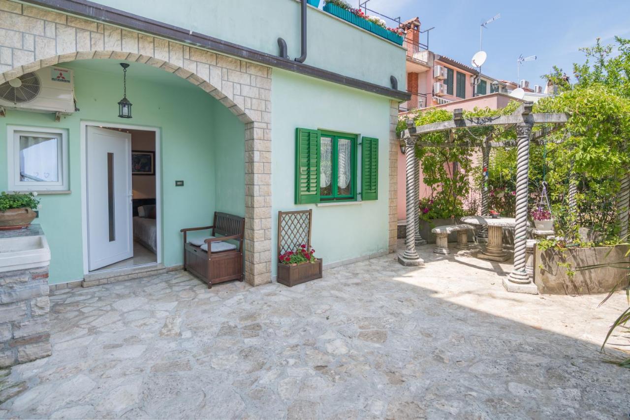 Secret Garden Apartment Poreč Exteriör bild