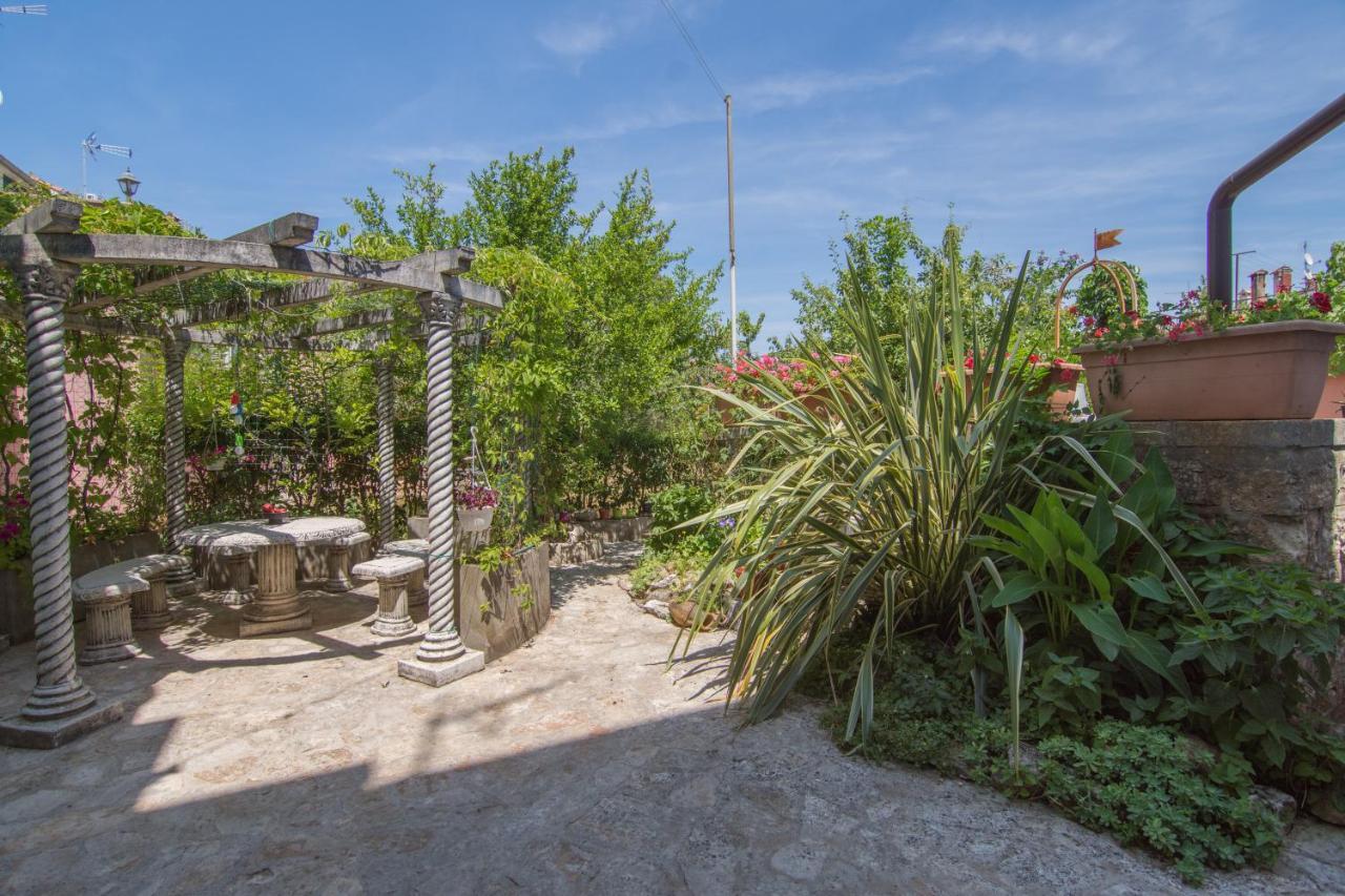 Secret Garden Apartment Poreč Exteriör bild